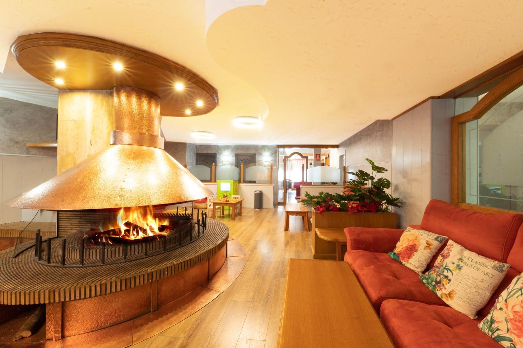 Hotel Guillem & Spa Encamp Luaran gambar